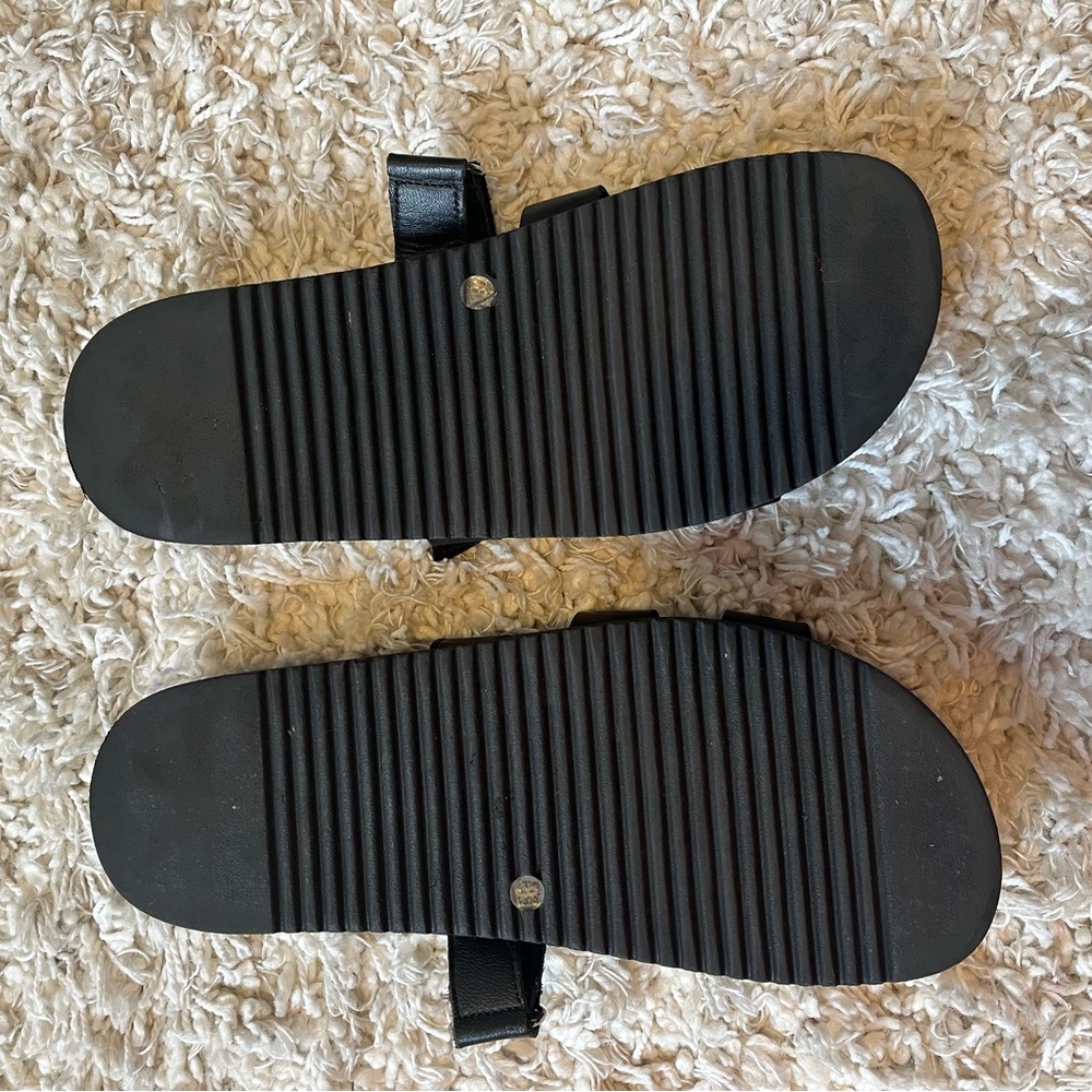 Steve Madden Black Leather Slides - Picture 3 of 3